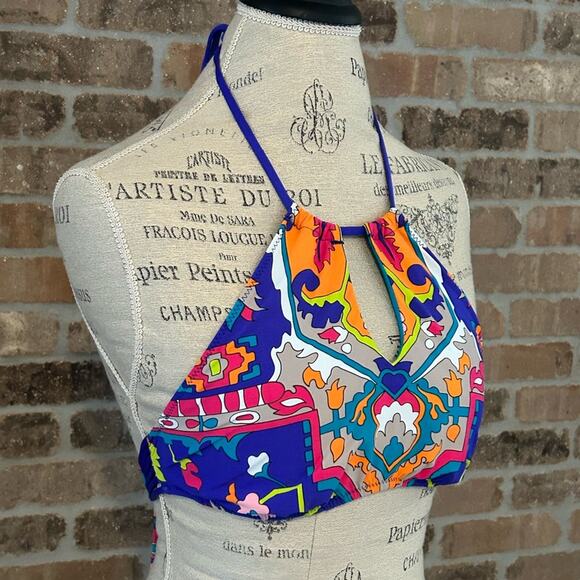 Trina Turk Women's Standard High Neck Halter Hipster Bikini Swimsuit Top sz 4 - Picture 6 of 10